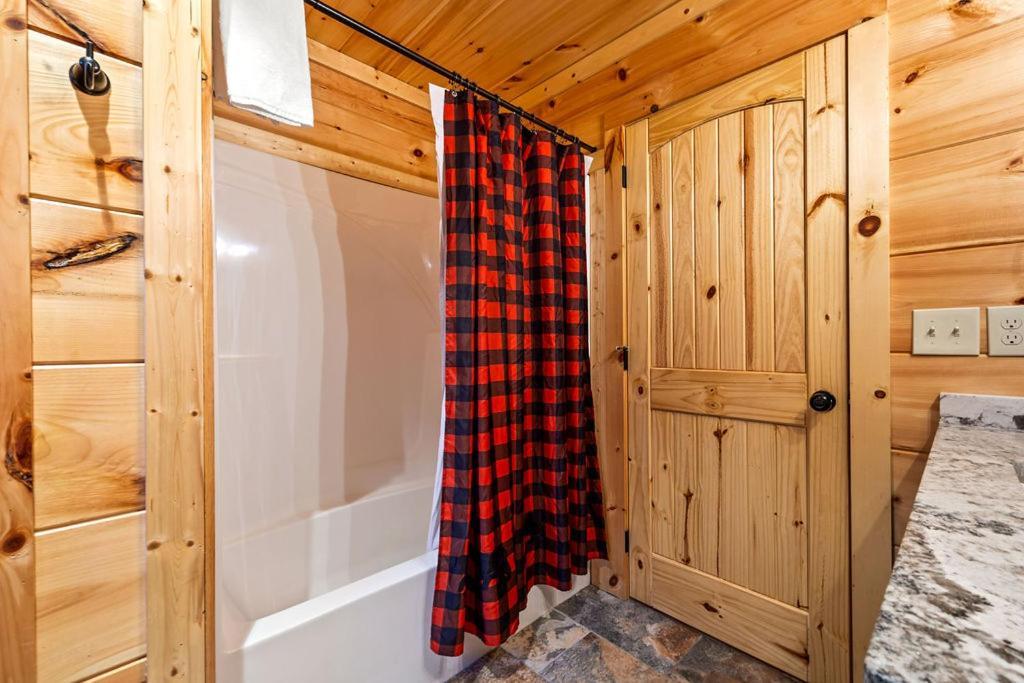 Villa Bobcat Den By Eden Crest Gatlinburg Esterno foto